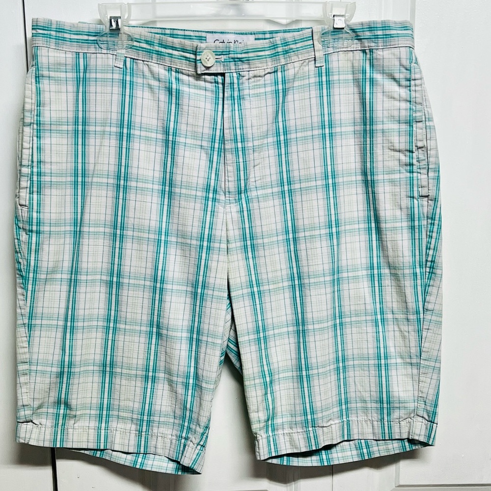 Calvin Klein Aqua White Plaid Flat Front Shorts Size 34
